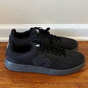 Adidas Five Ten Sleuth DLX Men's Size 12 Mountain Bike Shoes Black HQ2115